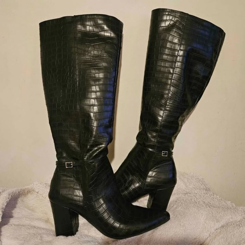Woman's Boots